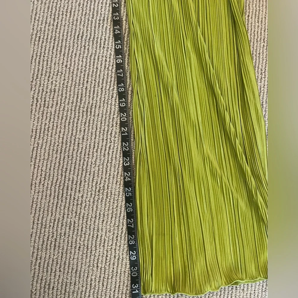Good American Chartreuse Wide Leg Pants - Picture 16 of 16